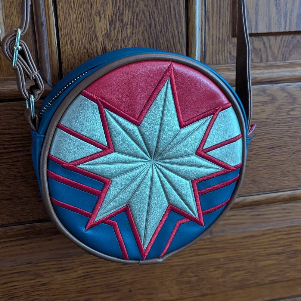 Captain Marvel Circle Bag -Disney Authentic - Practically NEW!